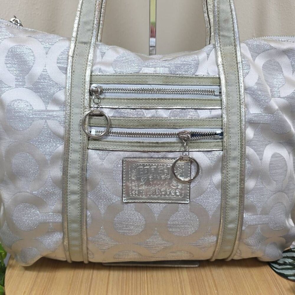 Coach Poppy Glam Tote Bag G0973-14439 – Shimmer Silver Op Art Metallic Signature - Picture 2 of 16